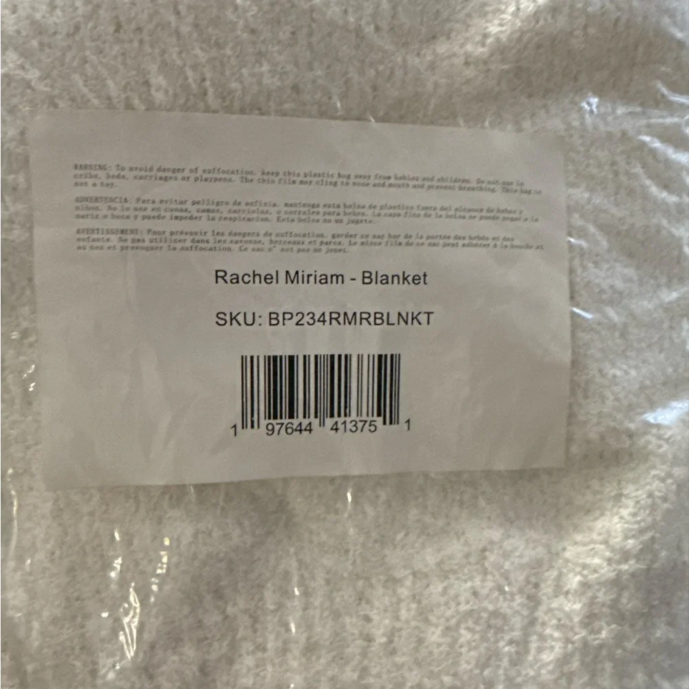 NWT Rachel Miriam Cloud Blanket 40 x 50 Soft Boucle Throw
